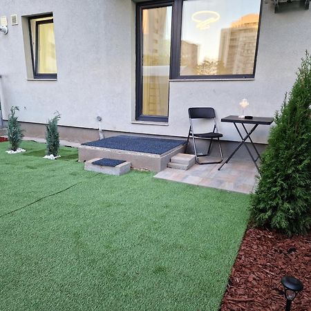 Studio&Garden! Roşu Exteriér fotografie