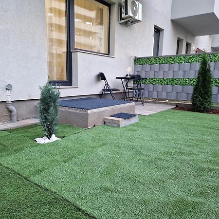 Studio&Garden! Roşu Exteriér fotografie