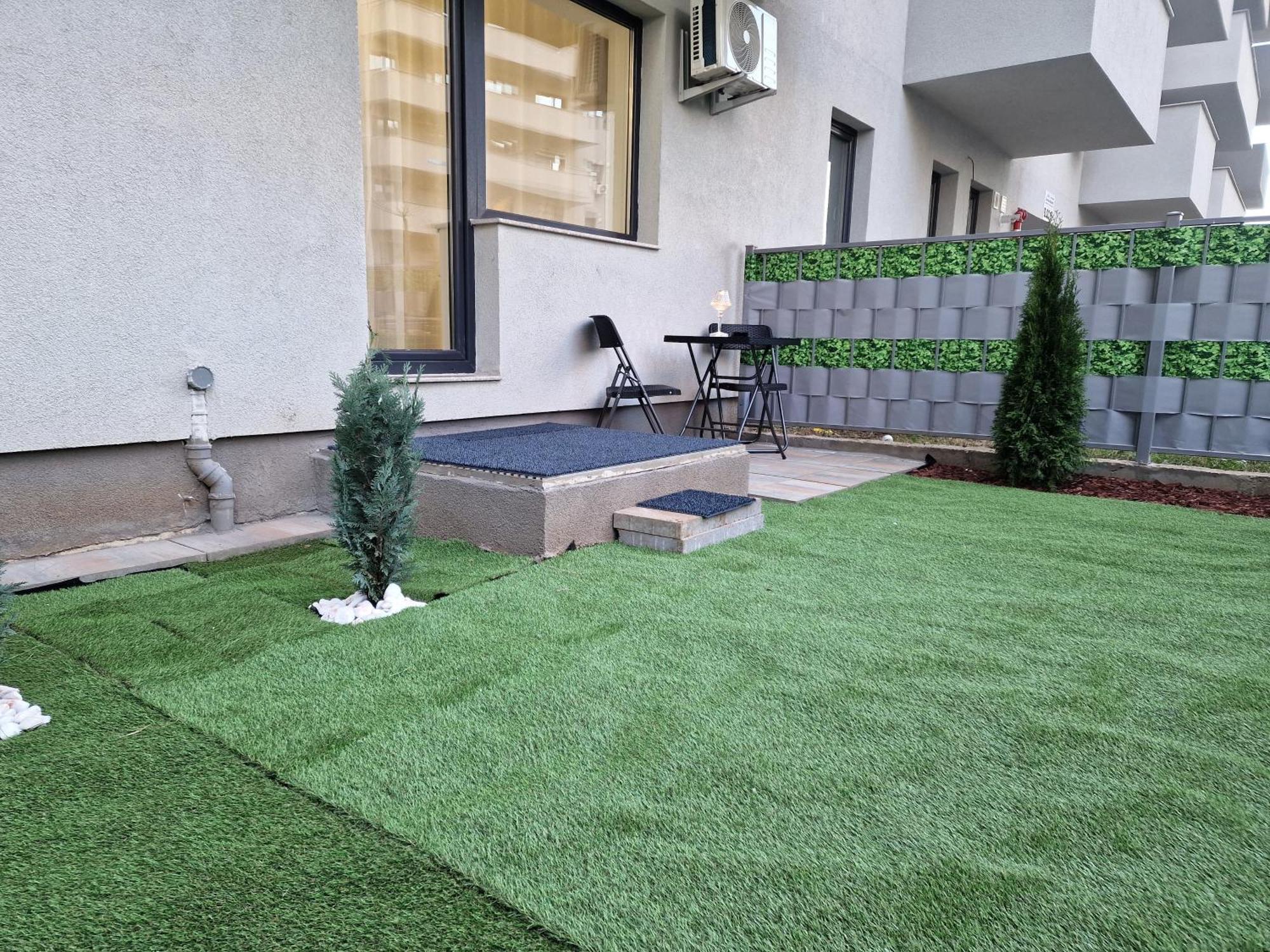 Studio&Garden! Roşu Exteriér fotografie